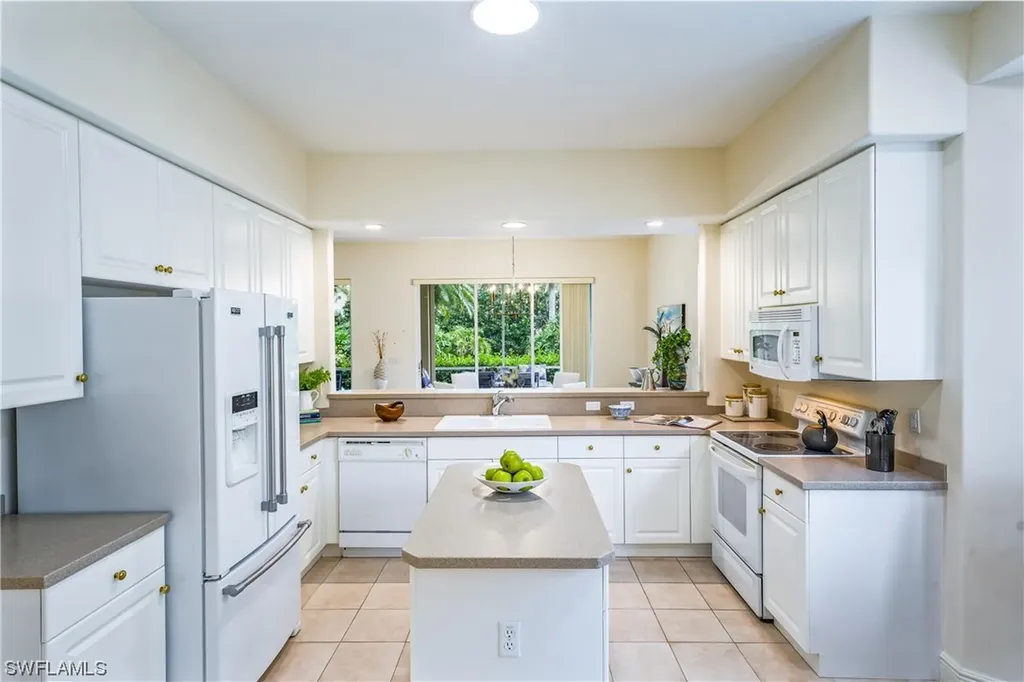 650 Vintage Reserve Circle Naples FL 34119