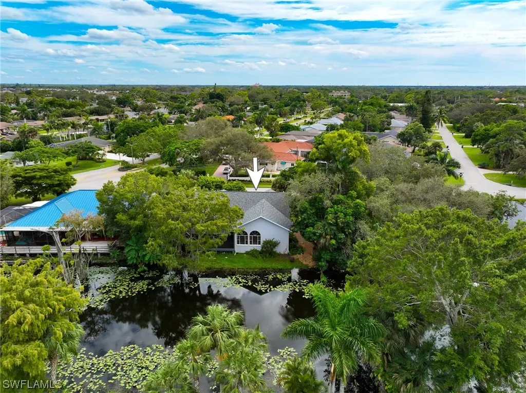 452 Sharwood Drive Naples FL 34110