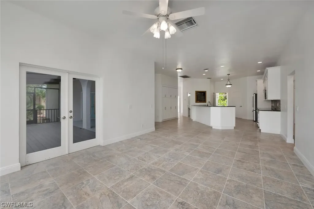 452 Sharwood Drive Naples FL 34110