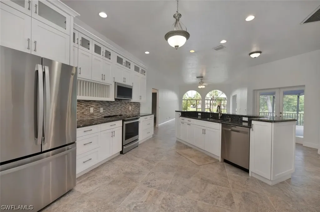 452 Sharwood Drive Naples FL 34110