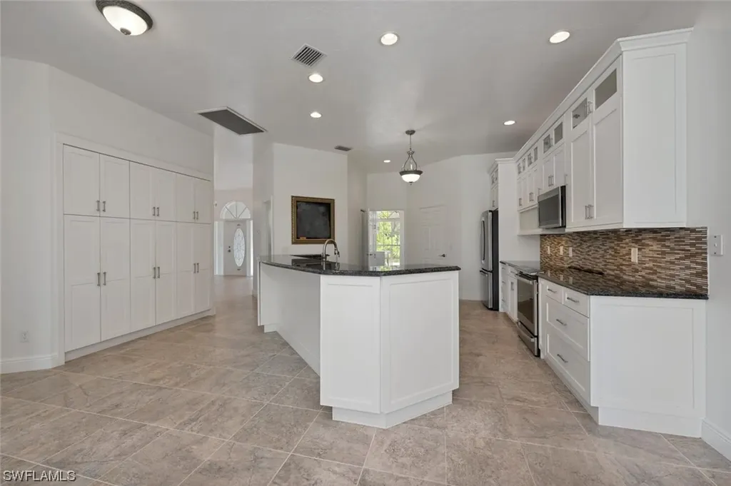 452 Sharwood Drive Naples FL 34110