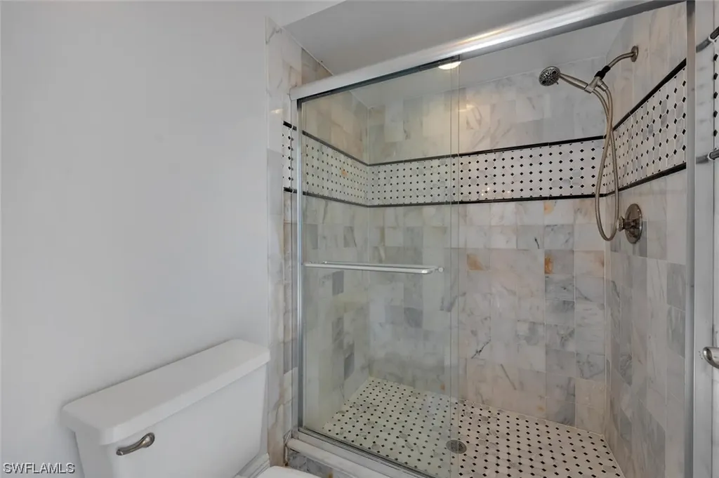 452 Sharwood Drive Naples FL 34110