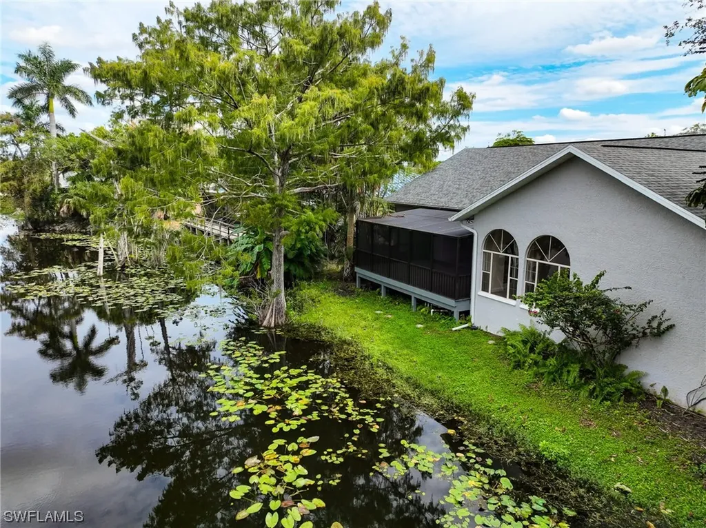452 Sharwood Drive Naples FL 34110