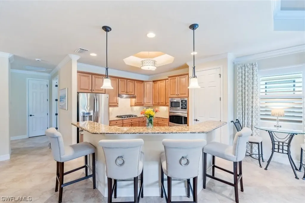 3022 Aviamar Circle Naples FL 34114