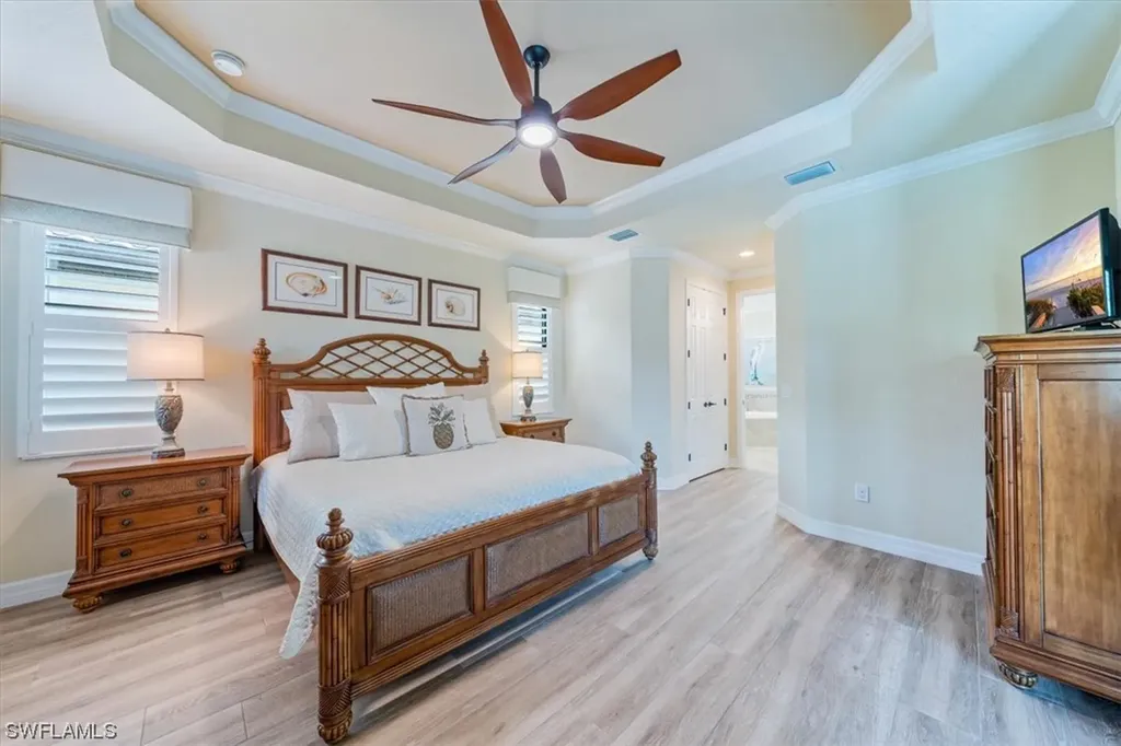 3022 Aviamar Circle Naples FL 34114
