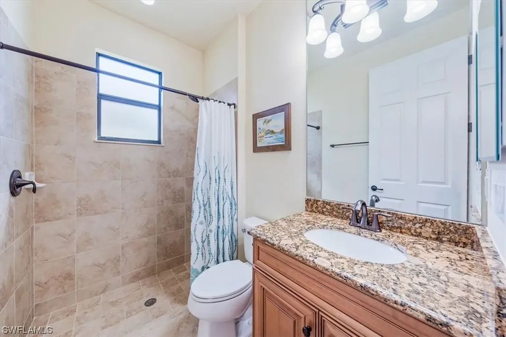 3022 Aviamar Circle Naples FL 34114