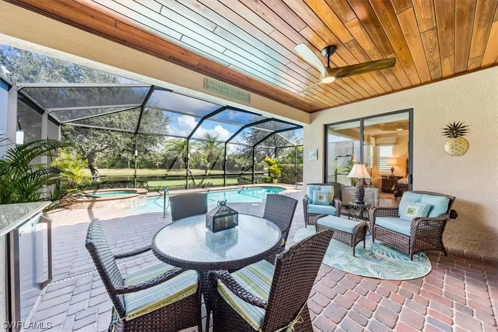 3022 Aviamar Circle Naples FL 34114