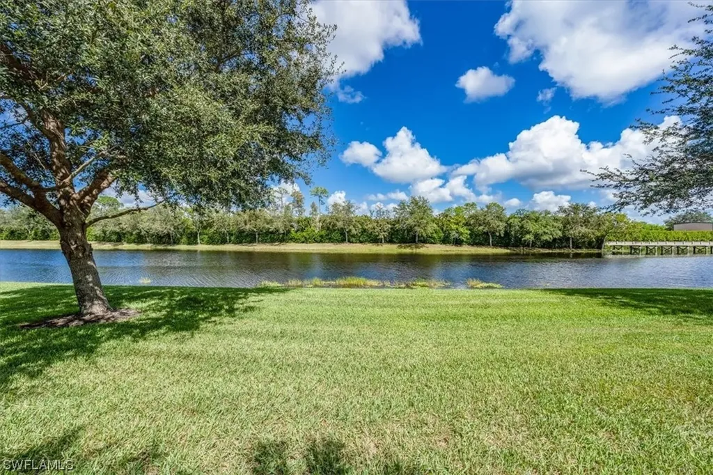 3022 Aviamar Circle Naples FL 34114