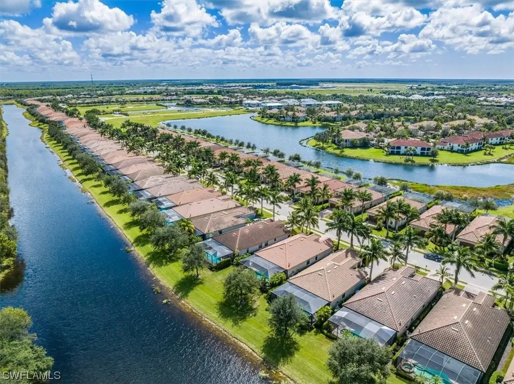 3022 Aviamar Circle Naples FL 34114