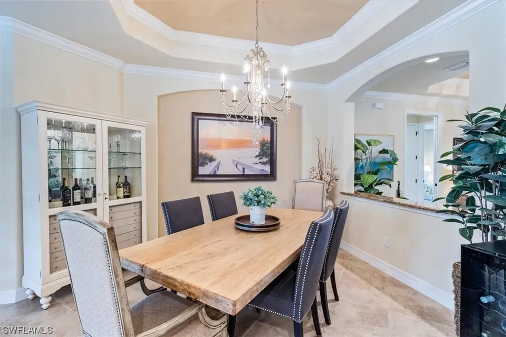 3022 Aviamar Circle Naples FL 34114