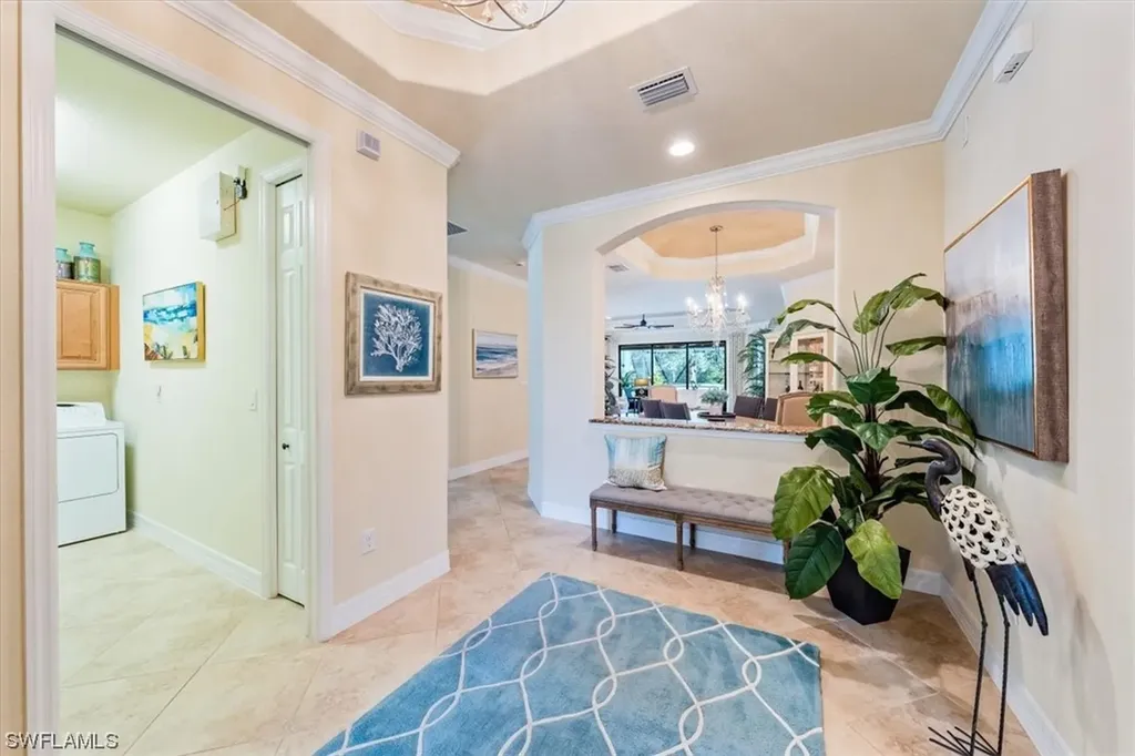 3022 Aviamar Circle Naples FL 34114