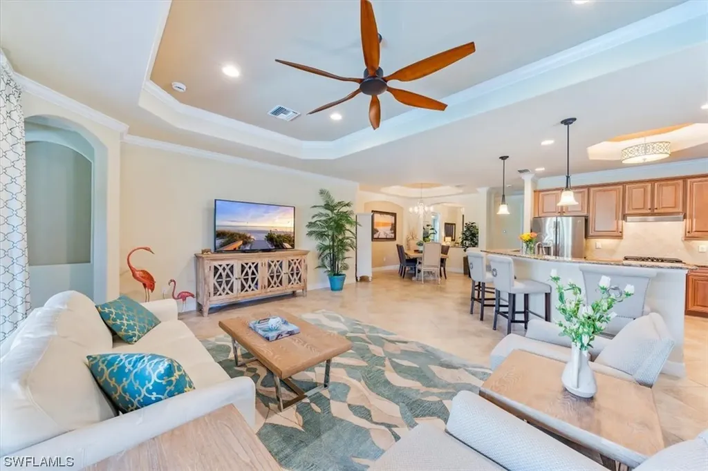 3022 Aviamar Circle Naples FL 34114