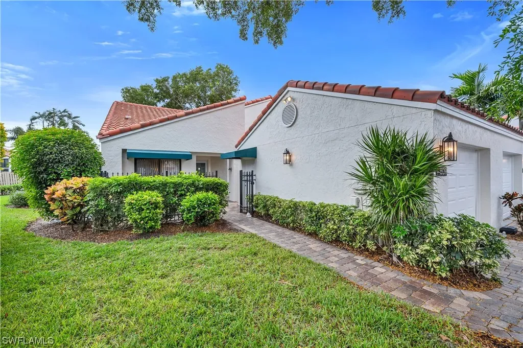 509 Beachwalk Circle Naples FL 34108