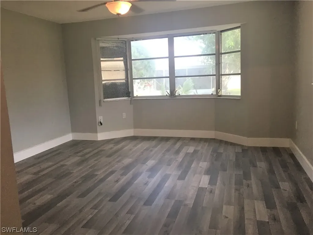 1429 S Larkwood Square Fort Myers FL 33919