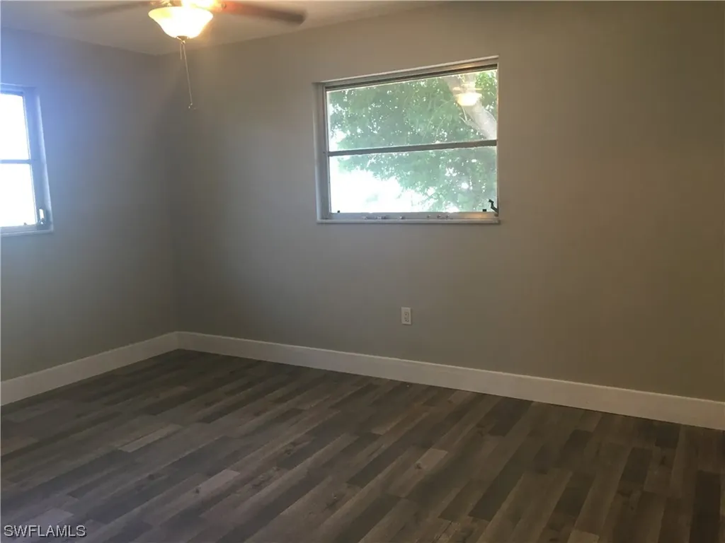 1429 S Larkwood Square Fort Myers FL 33919