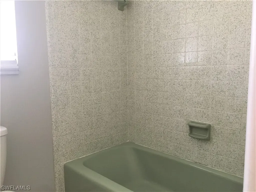 1429 S Larkwood Square Fort Myers FL 33919