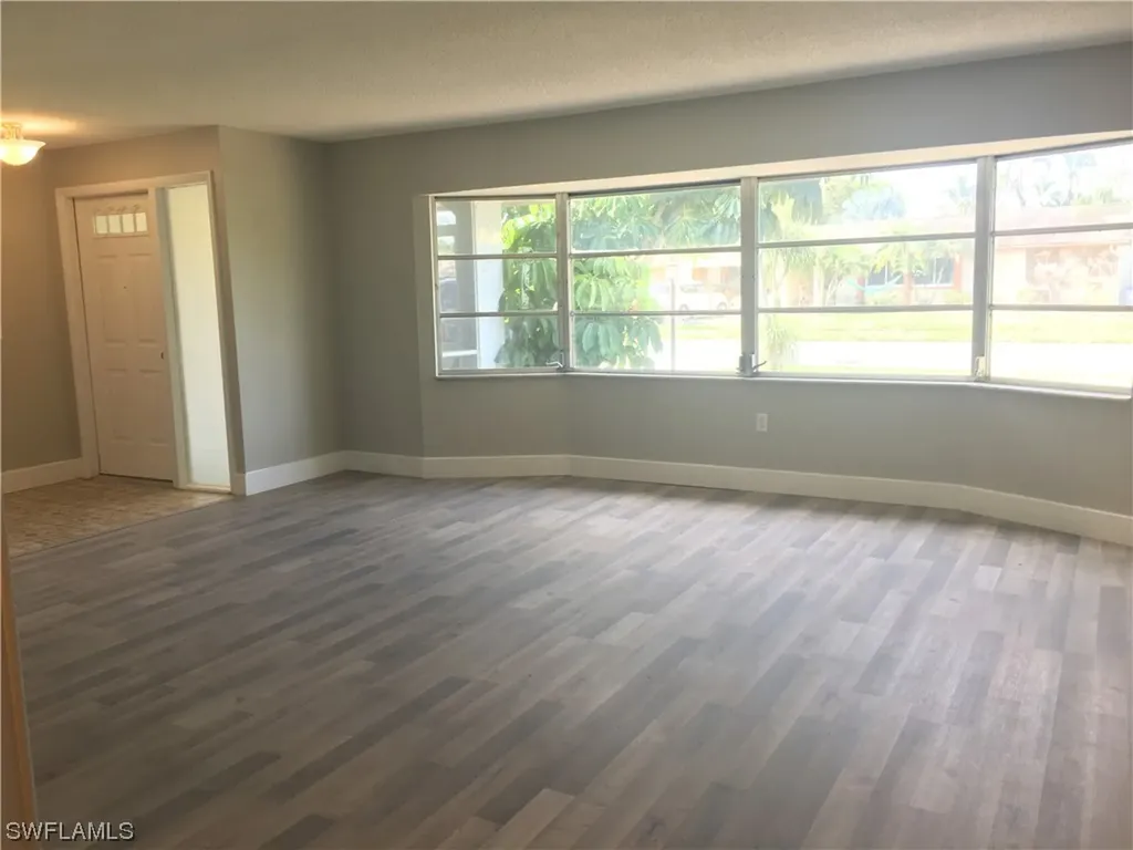 1429 S Larkwood Square Fort Myers FL 33919