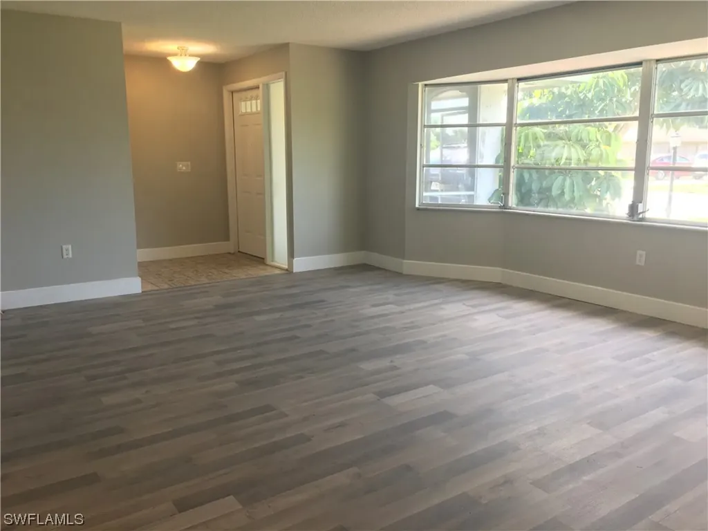 1429 S Larkwood Square Fort Myers FL 33919