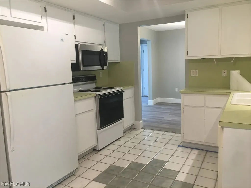 1429 S Larkwood Square Fort Myers FL 33919