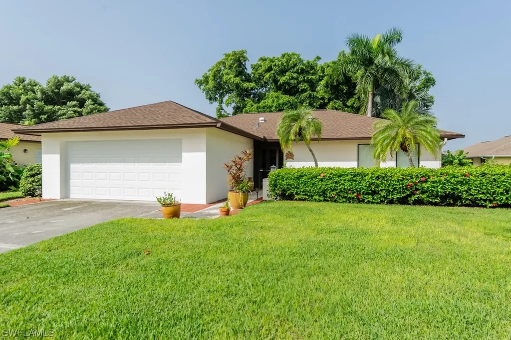 234 Dent Drive Naples FL 34112
