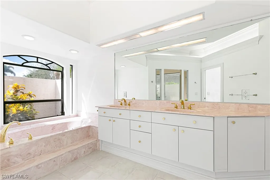 3660 Lakemont Drive Bonita Springs FL 34134