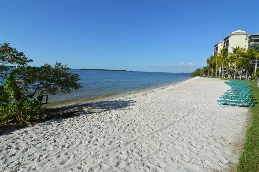 17170 Harbour Point Drive Fort Myers FL 33908