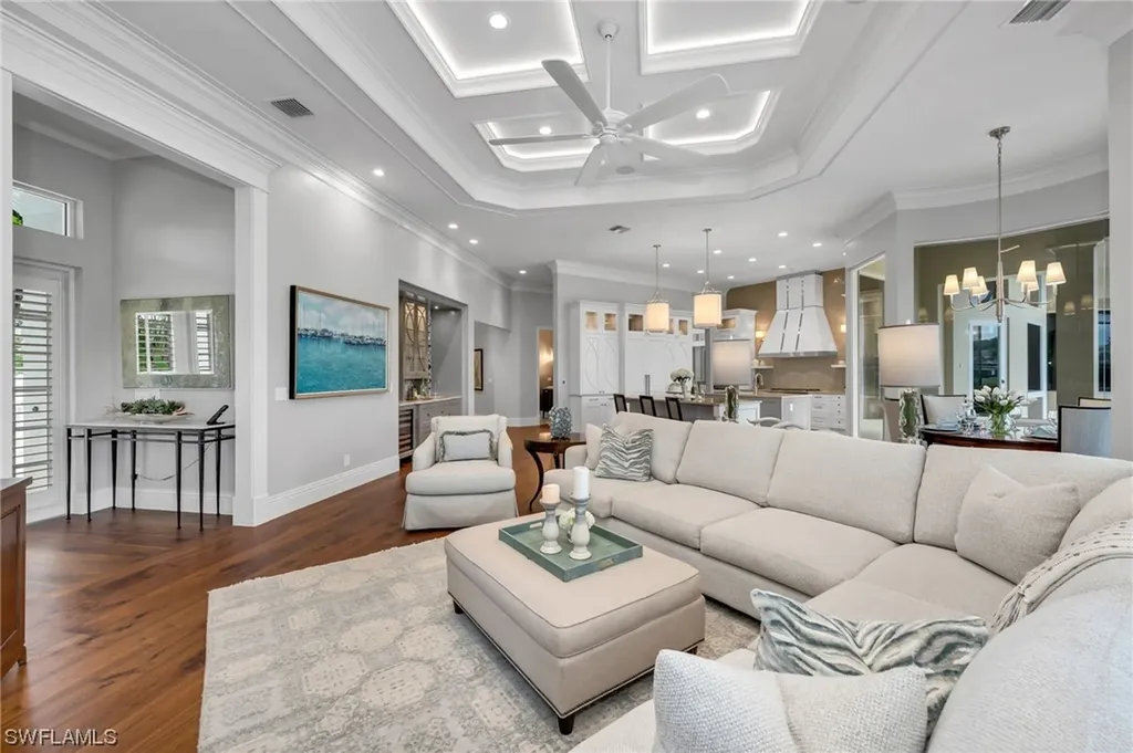 2812 Tarflower Way Naples FL 34105