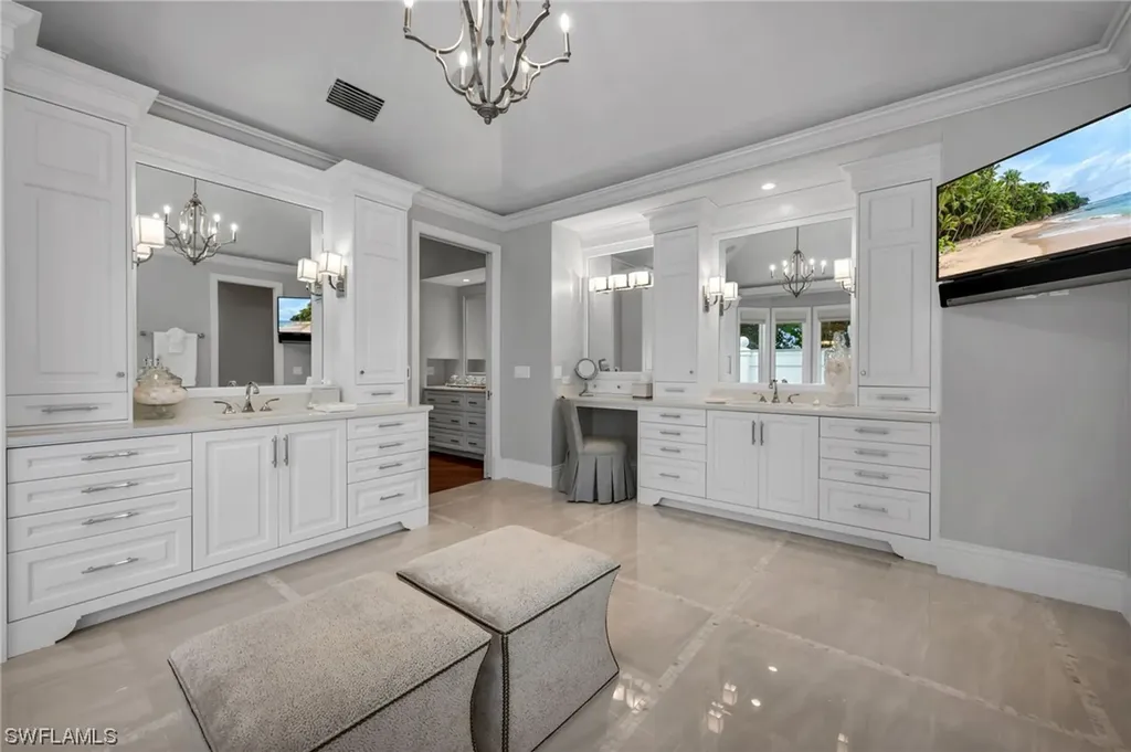 2812 Tarflower Way Naples FL 34105