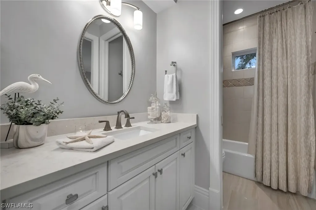 2812 Tarflower Way Naples FL 34105