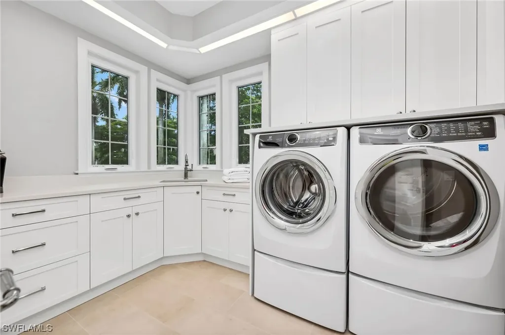 2812 Tarflower Way Naples FL 34105