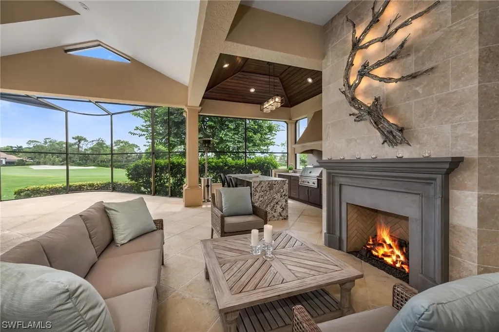 2812 Tarflower Way Naples FL 34105