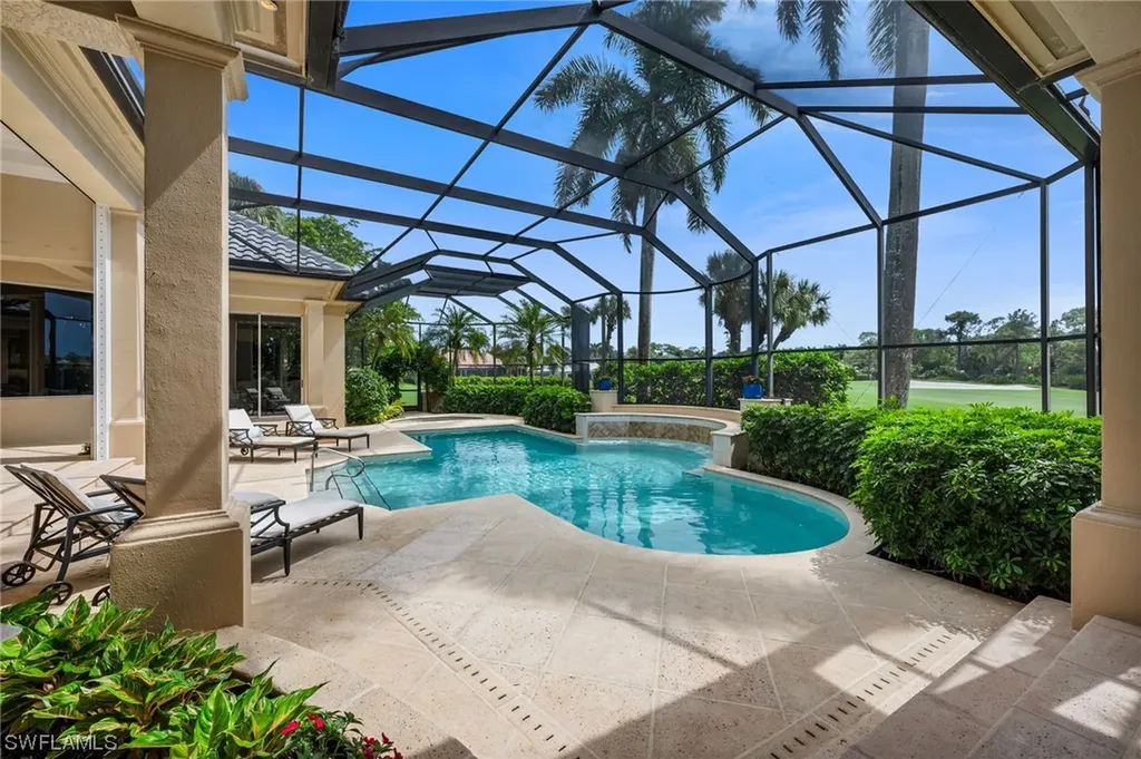 2812 Tarflower Way Naples FL 34105