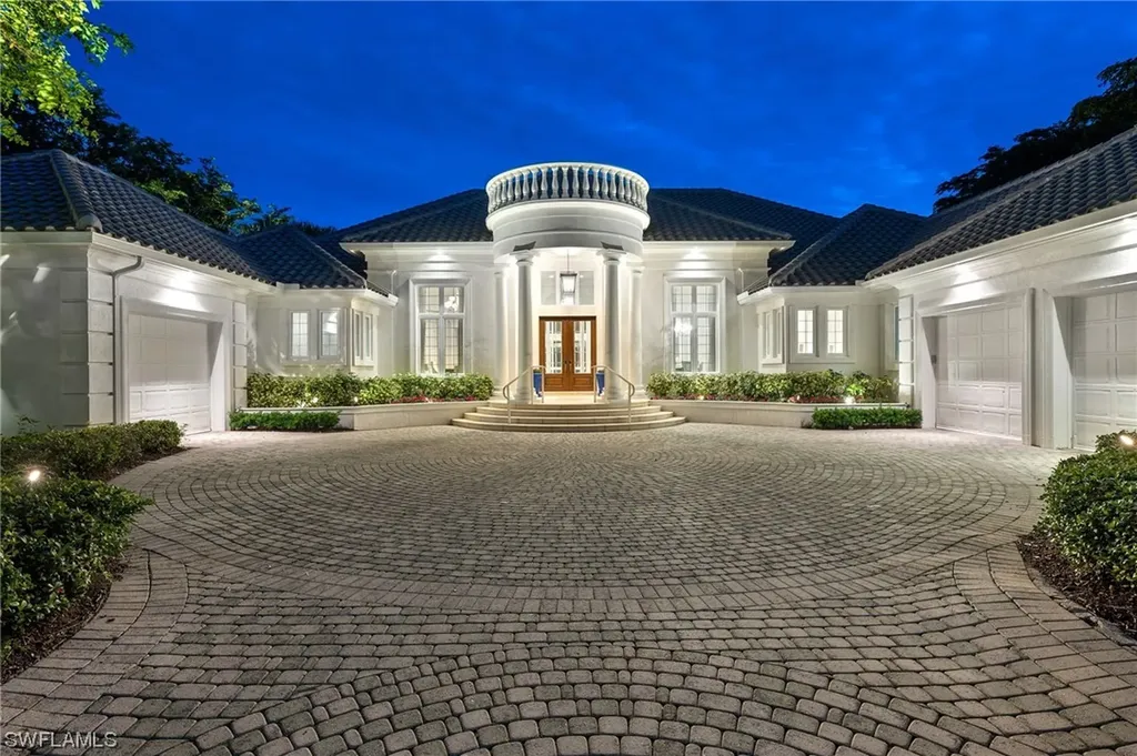 2812 Tarflower Way Naples FL 34105