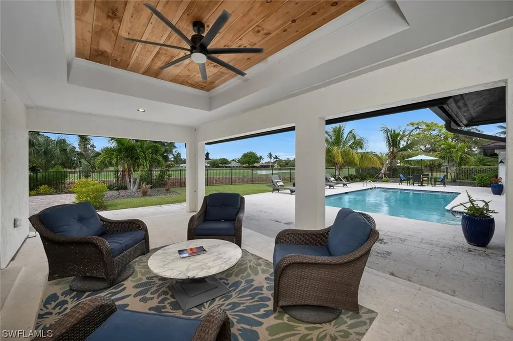 1974 Countess Court Naples FL 34110