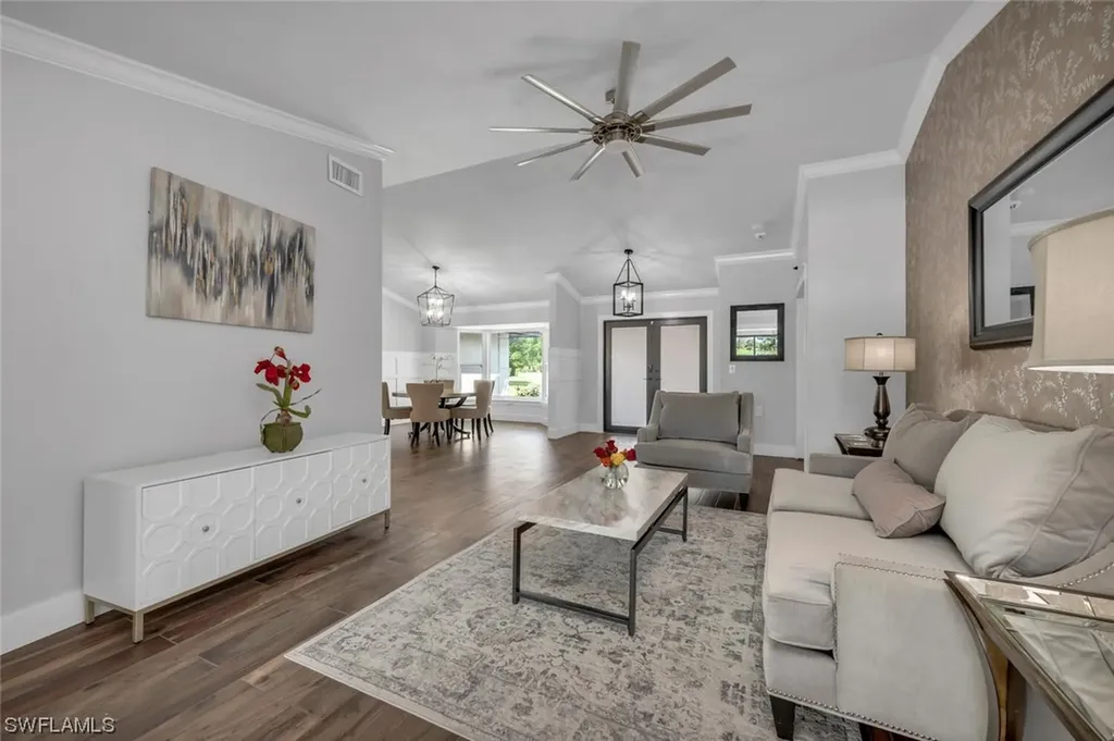 1974 Countess Court Naples FL 34110