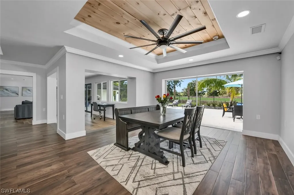 1974 Countess Court Naples FL 34110