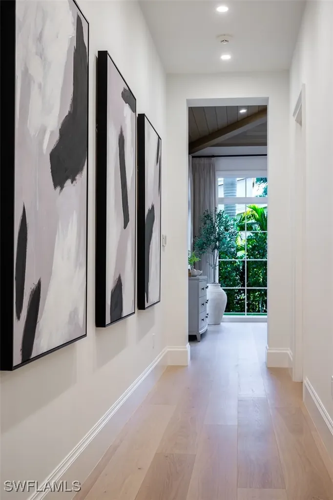 190 7th Avenue N Naples FL 34102
