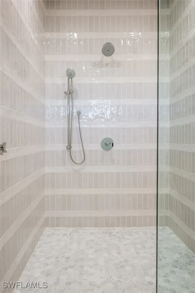 190 7th Avenue N Naples FL 34102