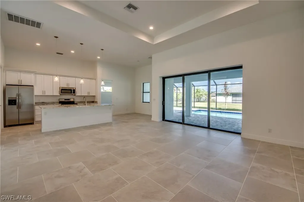 1221 SW 38th Terrace Cape Coral FL 33914