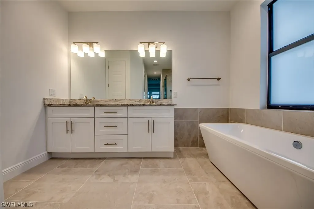 1221 SW 38th Terrace Cape Coral FL 33914