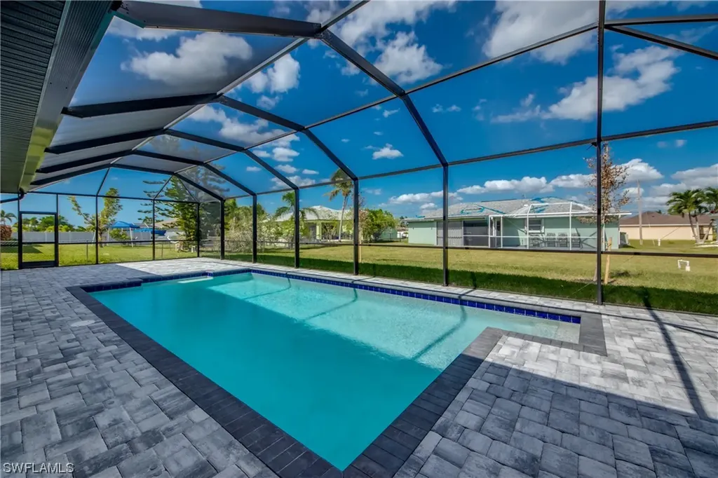 1221 SW 38th Terrace Cape Coral FL 33914