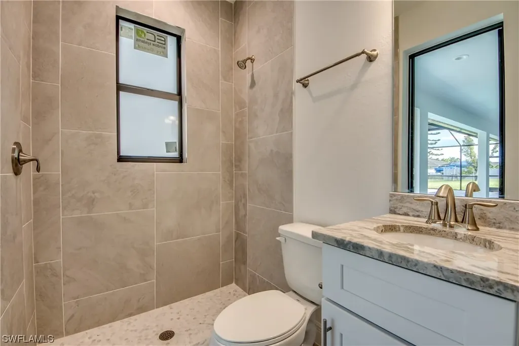 1221 SW 38th Terrace Cape Coral FL 33914