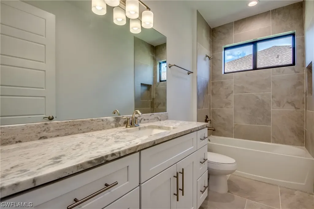 1221 SW 38th Terrace Cape Coral FL 33914
