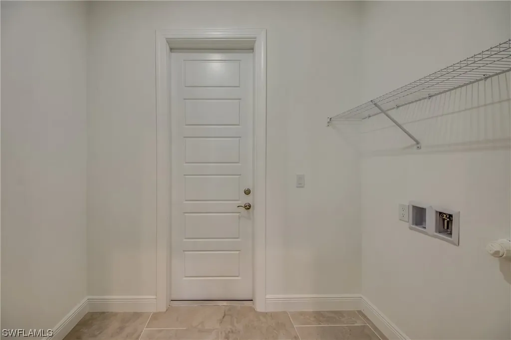 1221 SW 38th Terrace Cape Coral FL 33914