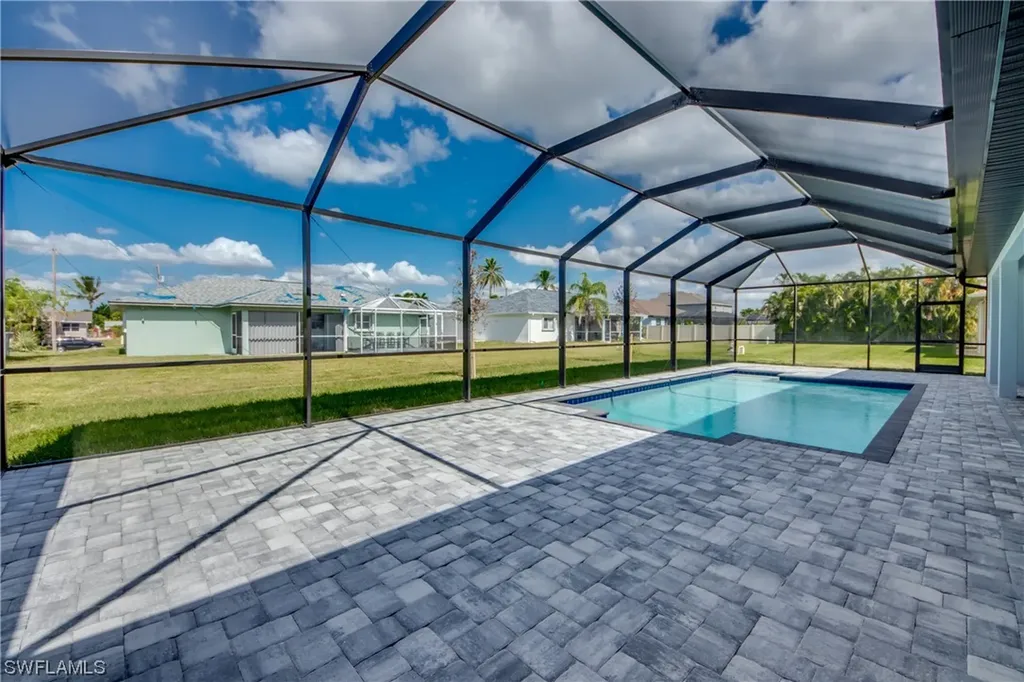 1221 SW 38th Terrace Cape Coral FL 33914