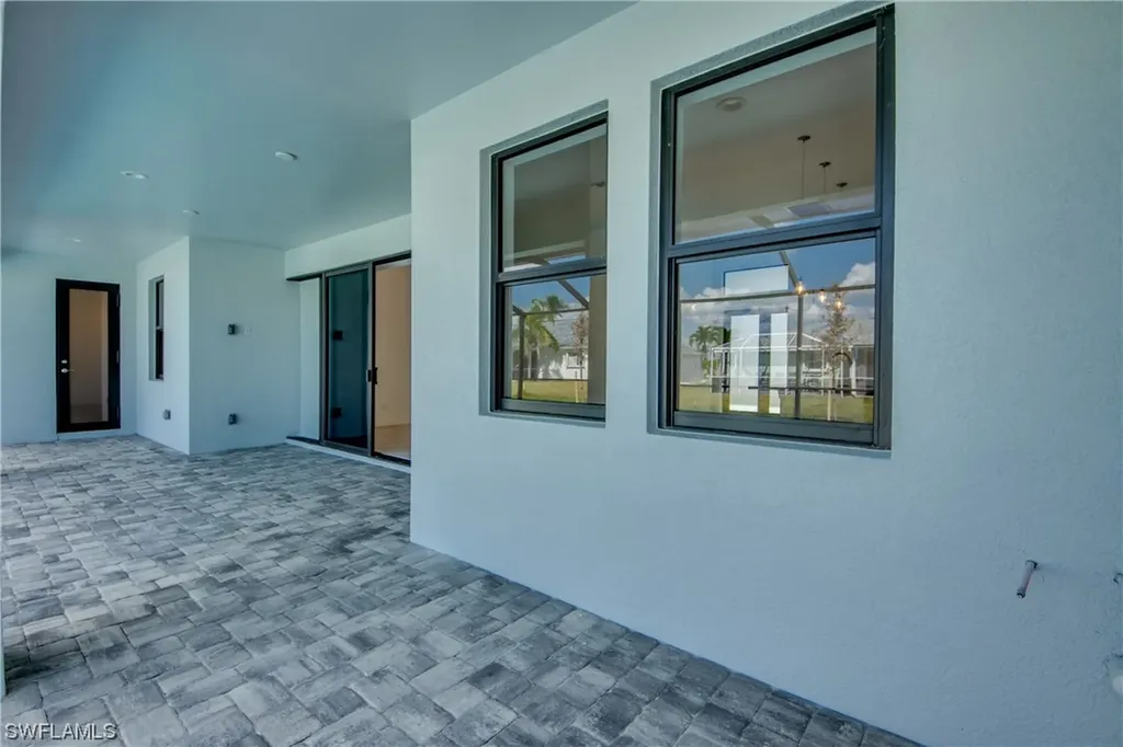 1221 SW 38th Terrace Cape Coral FL 33914