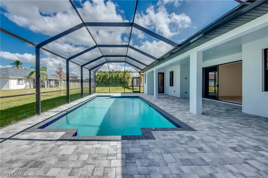 1221 SW 38th Terrace Cape Coral FL 33914