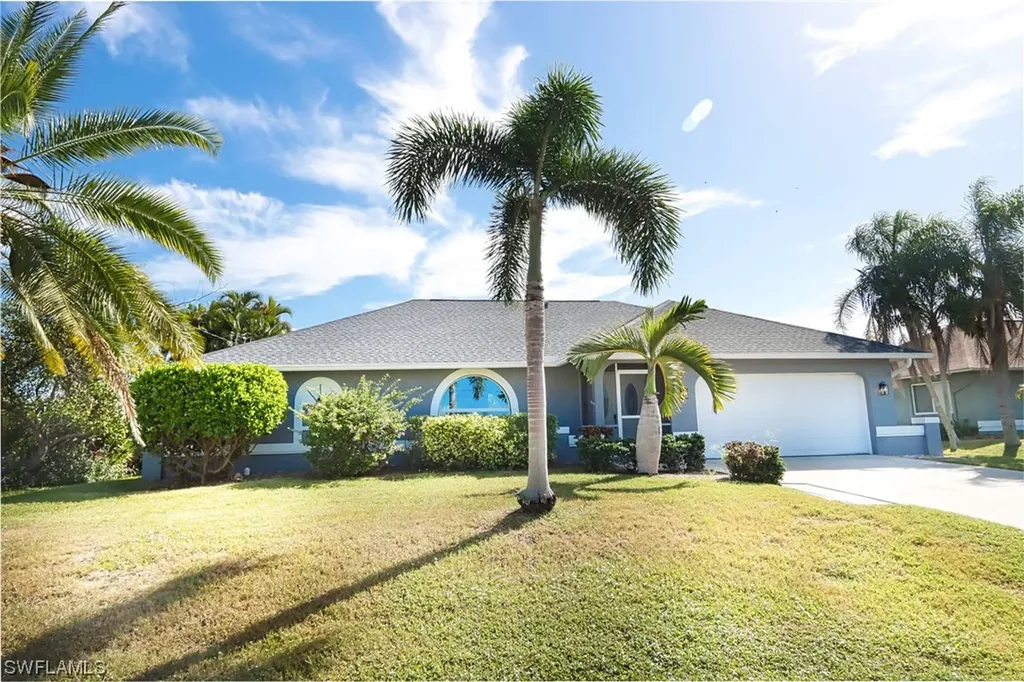 3913 SW 25th Place Cape Coral FL 33914