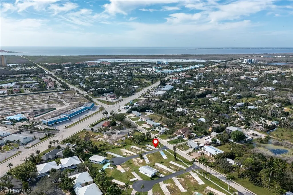 125 Ash Lane Fort Myers FL 33908