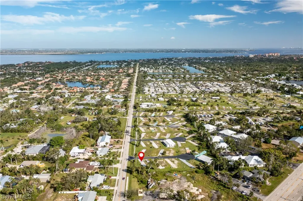 125 Ash Lane Fort Myers FL 33908